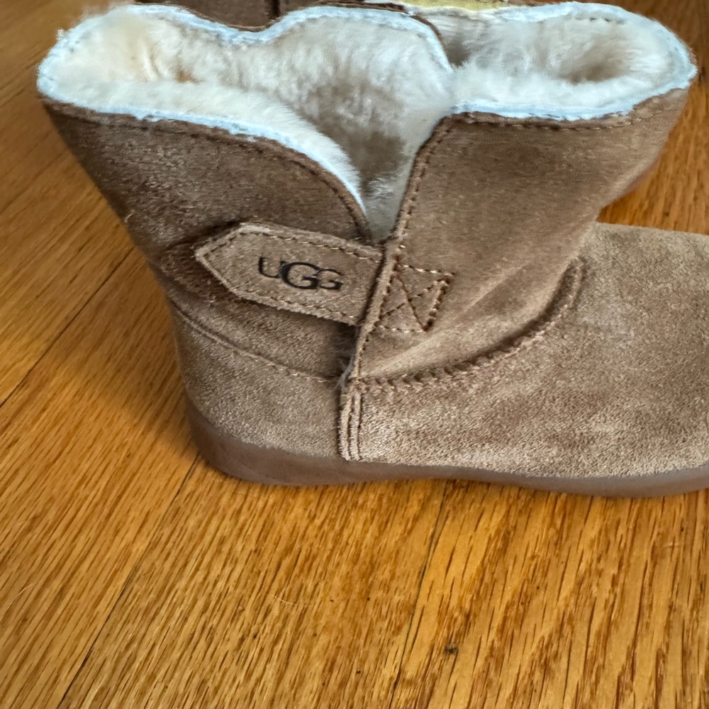 UGG Brown Suede Shearling Boots
